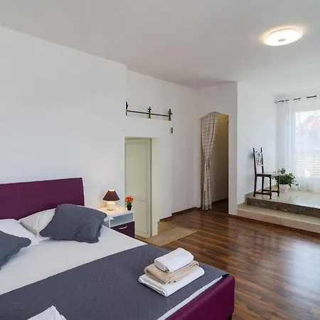 Beautiful In With Heated Swimming Pool Holiday home