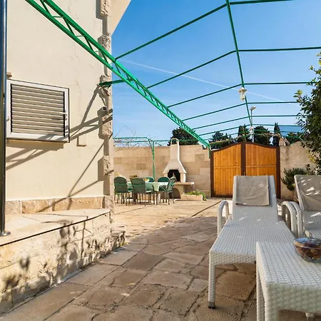 Holiday home Beautiful In With Heated Swimming Pool *