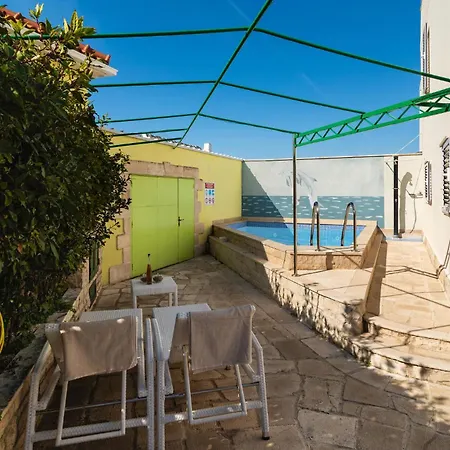 Holiday home Beautiful In With Heated Swimming Pool *