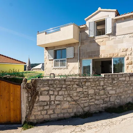 Beautiful In With Heated Swimming Pool *