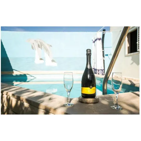 Gorgeous In * Selca (Brac)