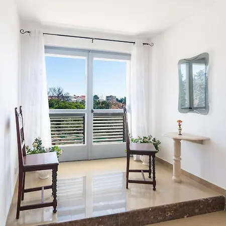 Gorgeous In Сasa de vacaciones Selca (Brac)